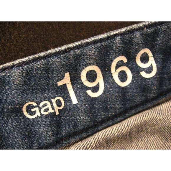GAP 1969 Womans CUTOFF JEAN SHORTS W 31 MEASURED Long & Lean - Picture 7 of 9